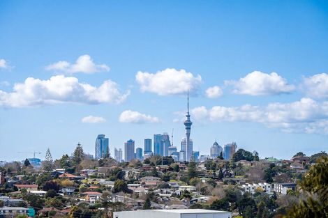 Photo of property in 108 San Valentino Drive, Henderson, Auckland, 0612