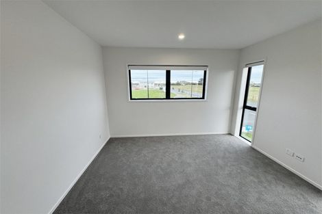 Photo of property in 2 Kaitiaki Drive, Clarks Beach, 2122
