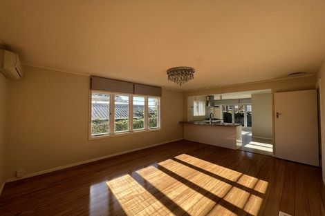 Photo of property in 1/9 Corrella Road, Belmont, Auckland, 0622