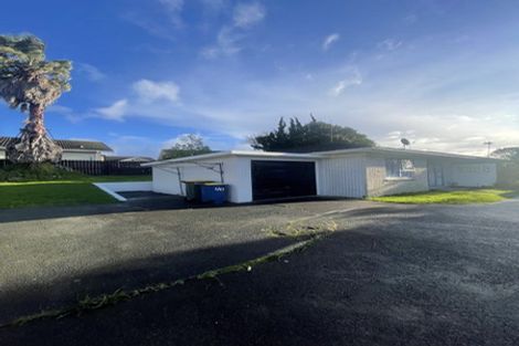 Photo of property in 5/43 Mcleod Road, Henderson, Auckland, 0612