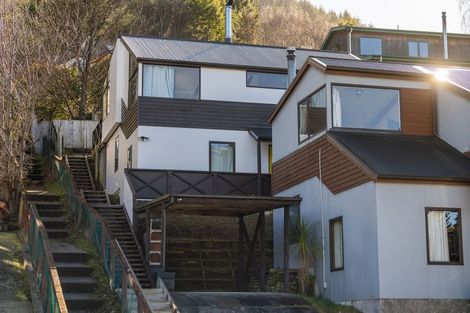 Photo of property in 9b Dart Place, Fernhill, Queenstown, 9300
