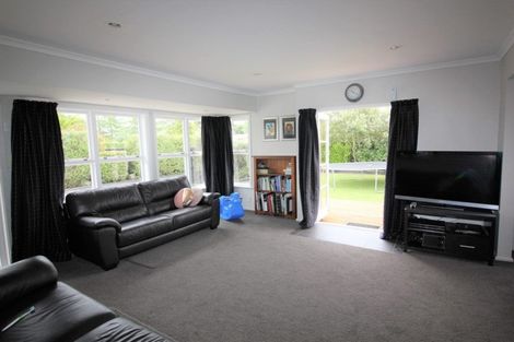 Photo of property in 28 Railway Road, Dunsandel, 7682