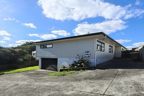 Photo of property in 2/11 Roseneath Place, Birkdale, Auckland, 0626