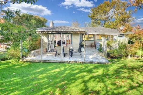 Photo of property in 8 Normanton Street, Glenfield, Auckland, 0629