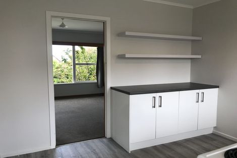 Photo of property in 2/497 Beach Road, Murrays Bay, Auckland, 0630