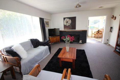 Photo of property in 13 Chamberlain Street, Dannevirke, 4930