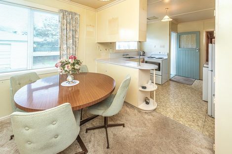 Photo of property in 16 Laird Street, Castlecliff, Whanganui, 4501