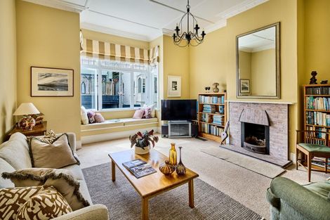 Photo of property in 2 Hay Street, Oriental Bay, Wellington, 6011