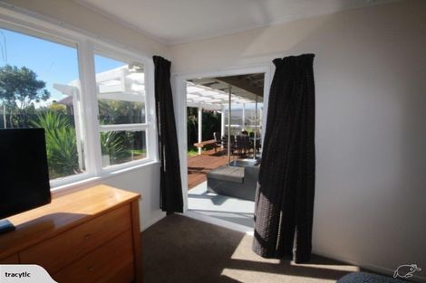 Photo of property in 30 Fenruss Street, Fairy Springs, Rotorua, 3015