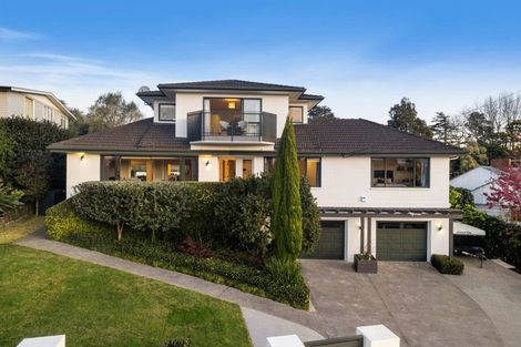 Photo of property in 6 Liston Crescent, Cockle Bay, Auckland, 2014