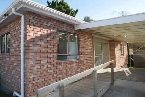 Photo of property in 24 Karu Crescent, Waikanae, 5036