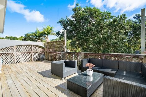 Photo of property in 106 Spinella Drive, Bayview, Auckland, 0629