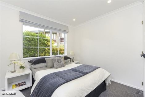 Photo of property in 14 Gala Place, Henderson, Auckland, 0612