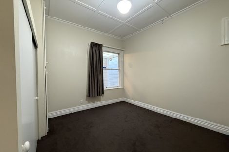 Photo of property in 74 Wright Street, Mount Cook, Wellington, 6021