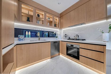 Photo of property in 7a Sirius Place, Botany Downs, Auckland, 2010