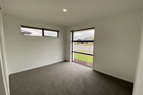Photo of property in 26 Bill Hammond Drive, Belfast, 8051