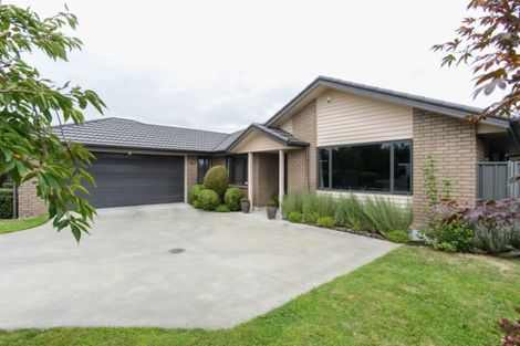 Photo of property in 121 Arataki Road, Havelock North, 4130