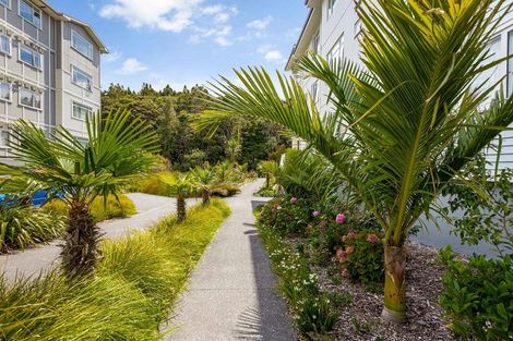 Photo of property in 16 Eaves Bush Parade, Orewa, 0931