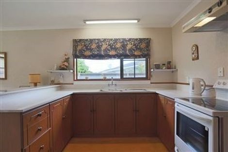Photo of property in 2/60 Main North Road, Papanui, Christchurch, 8052