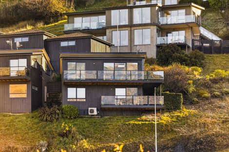 Photo of property in 2 Quartz Rise, Queenstown, 9300
