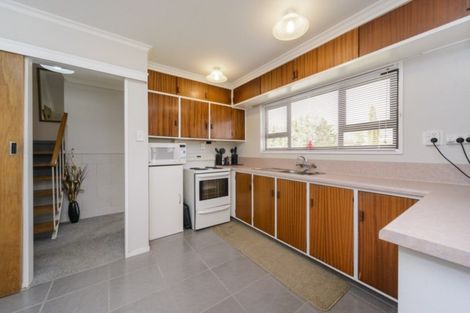 Photo of property in 1 Cohen Place, Milson, Palmerston North, 4414