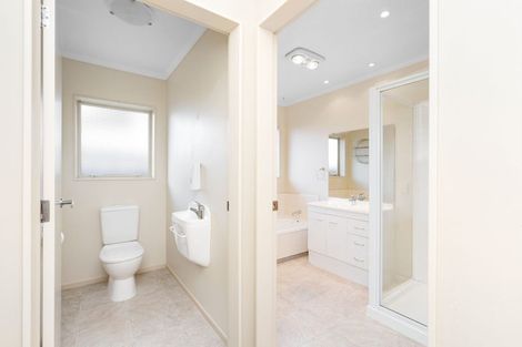 Photo of property in 28 Dorset Street, Levin, 5510