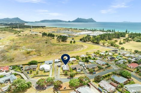 Photo of property in 15 Rakatau Place, Ruakaka, 0116
