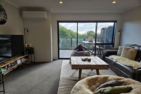 Photo of property in 9/14 Ruakiwi Road, Hamilton Lake, Hamilton, 3204