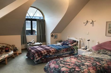 Photo of property in 3/2 Dallinghoe Crescent, Milford, Auckland, 0620