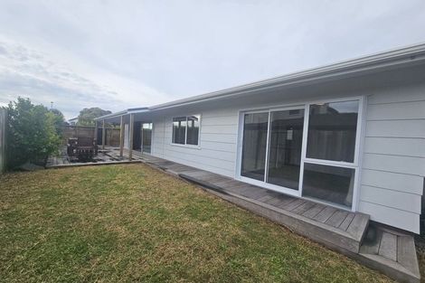 Photo of property in 60 Dickson Road, Papamoa Beach, Papamoa, 3118