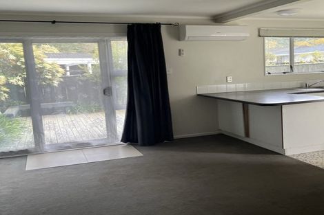 Photo of property in 9b Gemstone Drive, Birchville, Upper Hutt, 5018