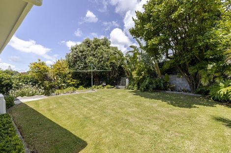 Photo of property in 56 Crownhill Street, Spotswood, New Plymouth, 4310