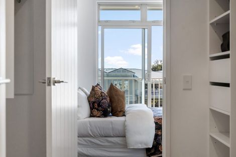 Photo of property in 117 Hibiscus Drive, Orewa, 0931