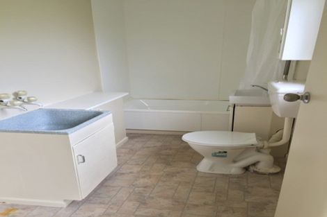 Photo of property in 1/68 Titirangi Road, New Lynn, Auckland, 0600