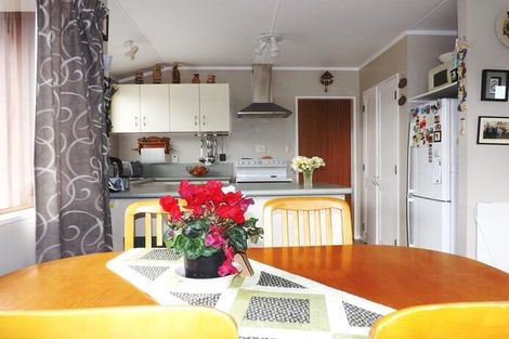 Photo of property in 10 Te Kama Street, Levin, 5510