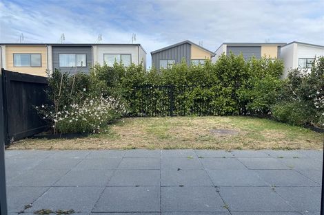 Photo of property in 32 Liberation Road, Papakura, 2110