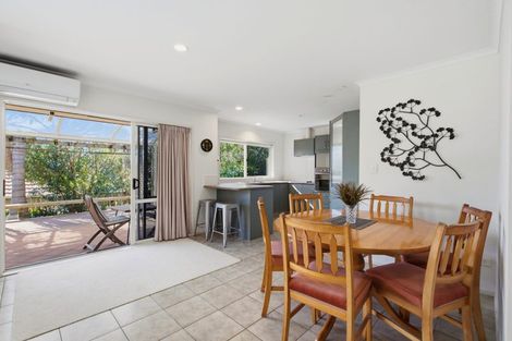 Photo of property in 18 Bateleur Close, Welcome Bay, Tauranga, 3112