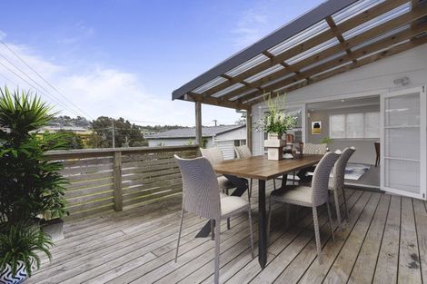 Photo of property in 2 Matai Road, Stanmore Bay, Whangaparaoa, 0932