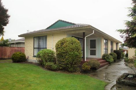 Photo of property in 32 Cowes Street, Avondale, Christchurch, 8061