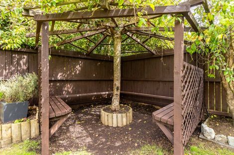 Photo of property in 84 Glenross Street, Glenross, Dunedin, 9011