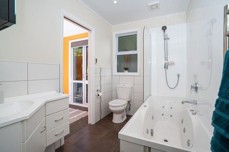 Photo of property in 4 Norwich Street, Wadestown, Wellington, 6012