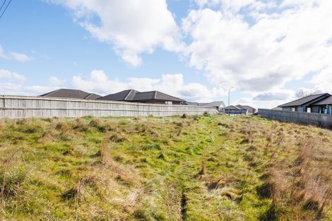 Photo of property in 17 Gibraltar Way, Fitzherbert, Palmerston North, 4410