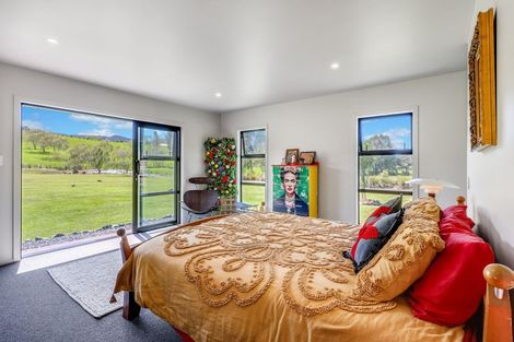 Photo of property in 33a Waiotahi Drive, Mangawhai, 0573