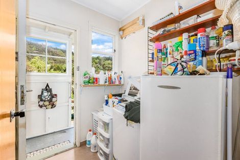 Photo of property in 21 Feist Street, Naenae, Lower Hutt, 5011