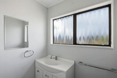 Photo of property in 4 Sharda Grove, Paraparaumu Beach, Paraparaumu, 5032