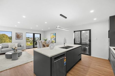 Photo of property in 12 Nanjing Road, Pukekohe, 2120