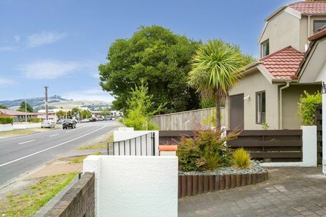 Photo of property in 2/128 Te Heuheu Street, Taupo, 3330