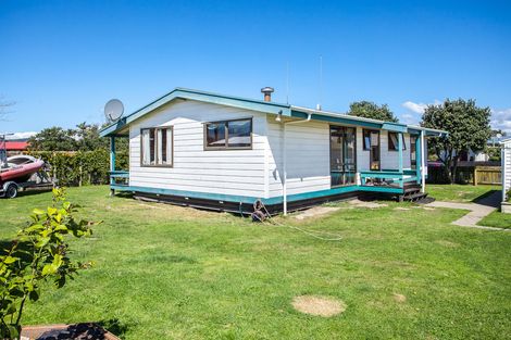 Photo of property in 6 Marlin Drive, Coastlands, Whakatane, 3120