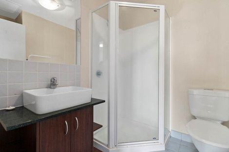 Photo of property in 3b Riverton Drive, Randwick Park, Auckland, 2105