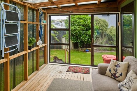 Photo of property in 9 Richard Street, Titahi Bay, Porirua, 5022